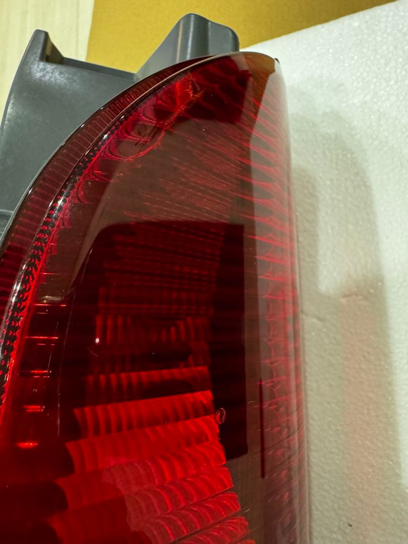 トヨタ　純正テールランプ 左右セット