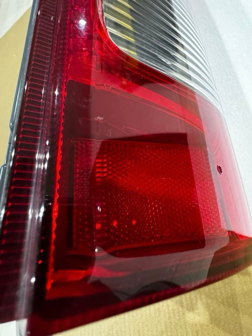 トヨタ　純正テールランプ 左右セット