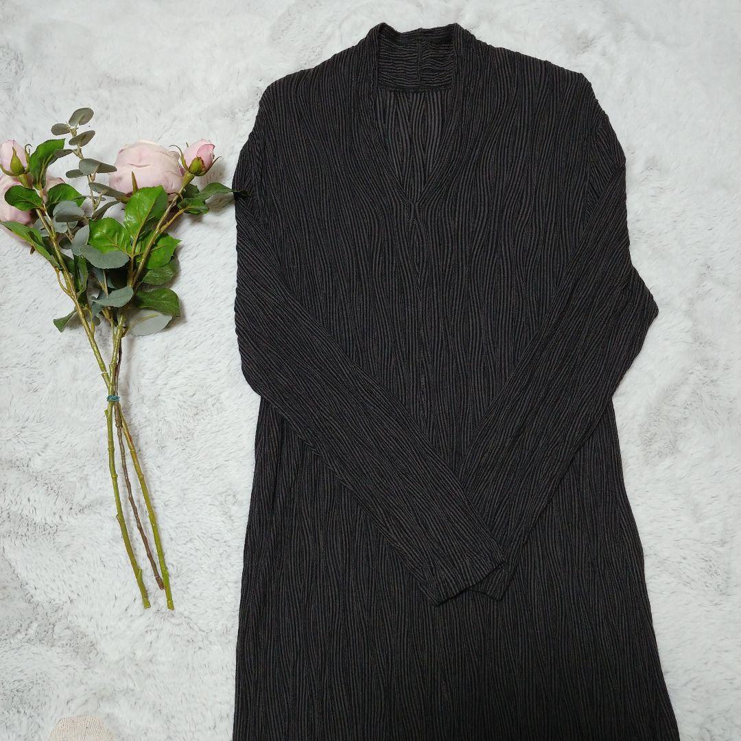 ヨーガンレール　Vネックニットロングワンピース 長袖 ダークカラー