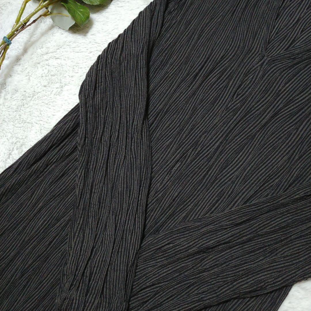 ヨーガンレール　Vネックニットロングワンピース 長袖 ダークカラー