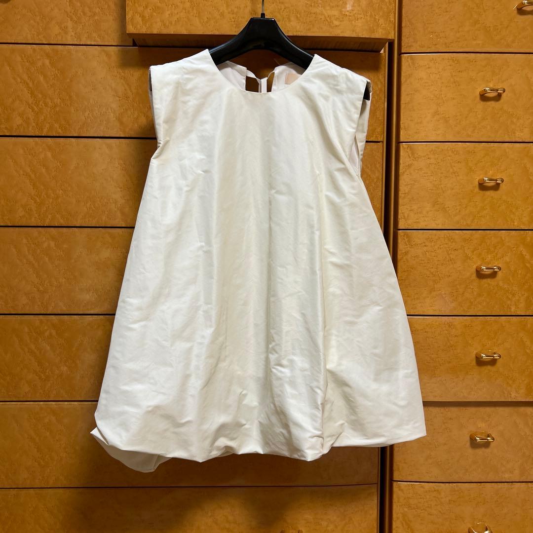 heveタフタバルーンブラウス