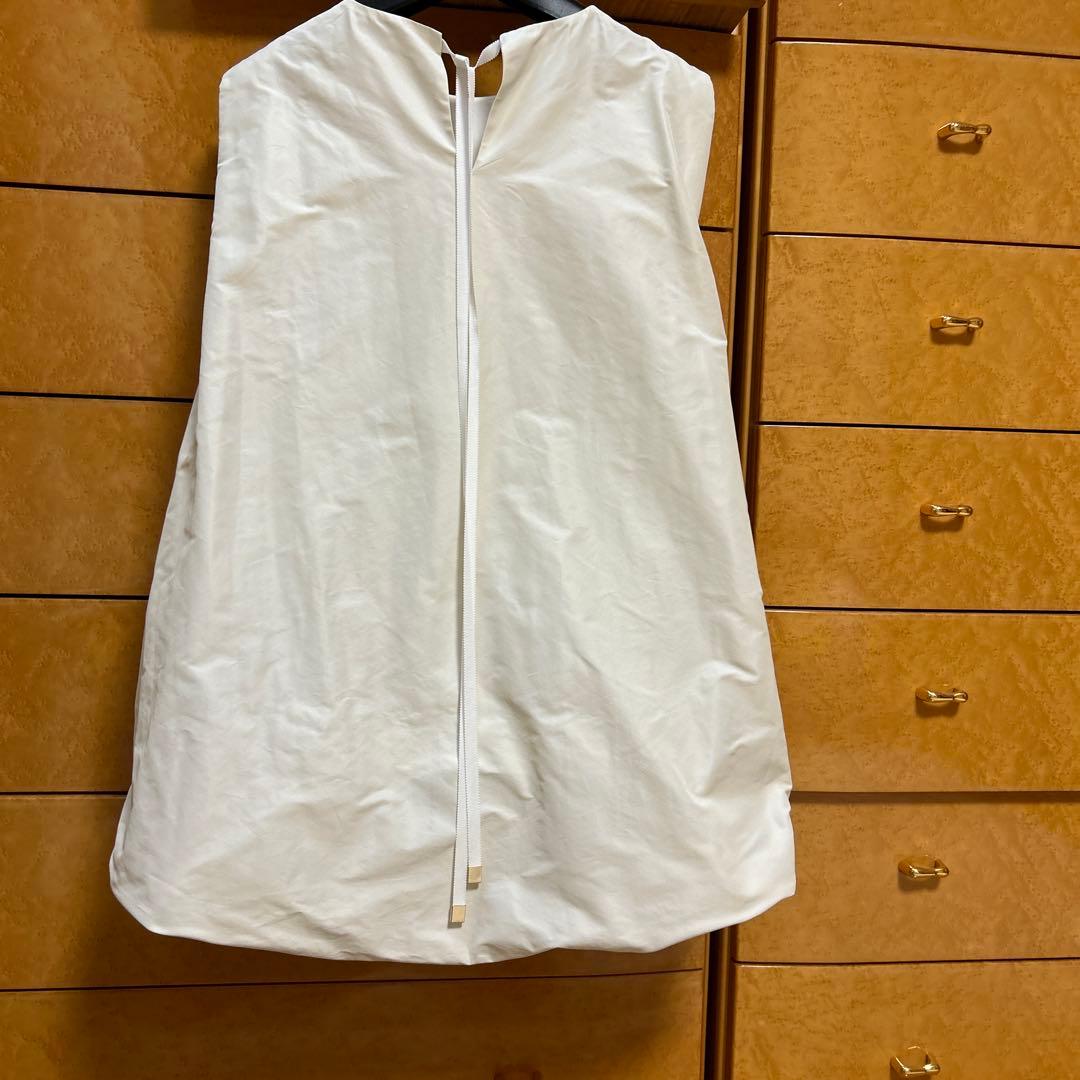 heveタフタバルーンブラウス