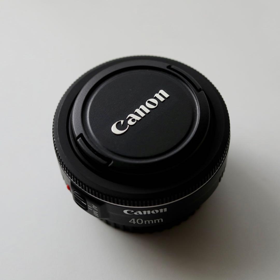 Canon EF 40mm f/2.8 STM +純正レンズフードES-52付き