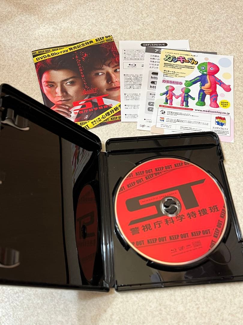 ST 警視庁科学特捜班・赤と白の捜査ファイル　Blu-ray・DVD
