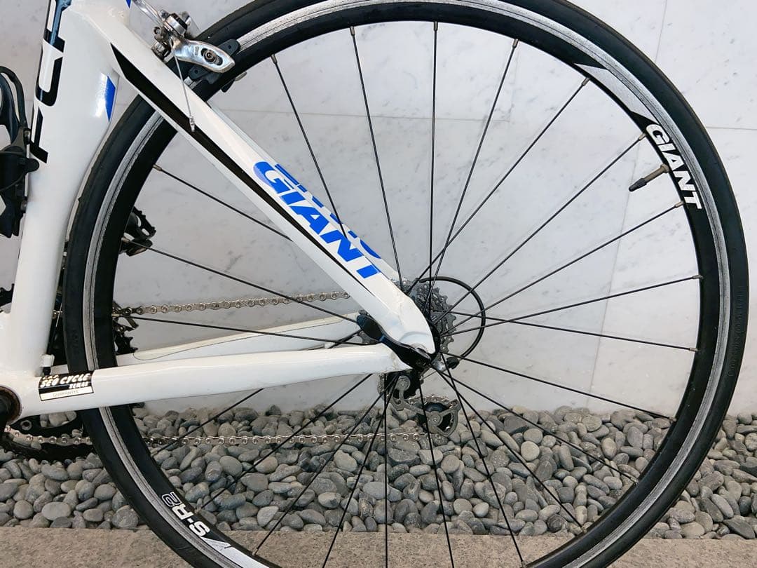 カーボン！　GIANT FCR フラットバーロード　クロスバイク　ジャイアント