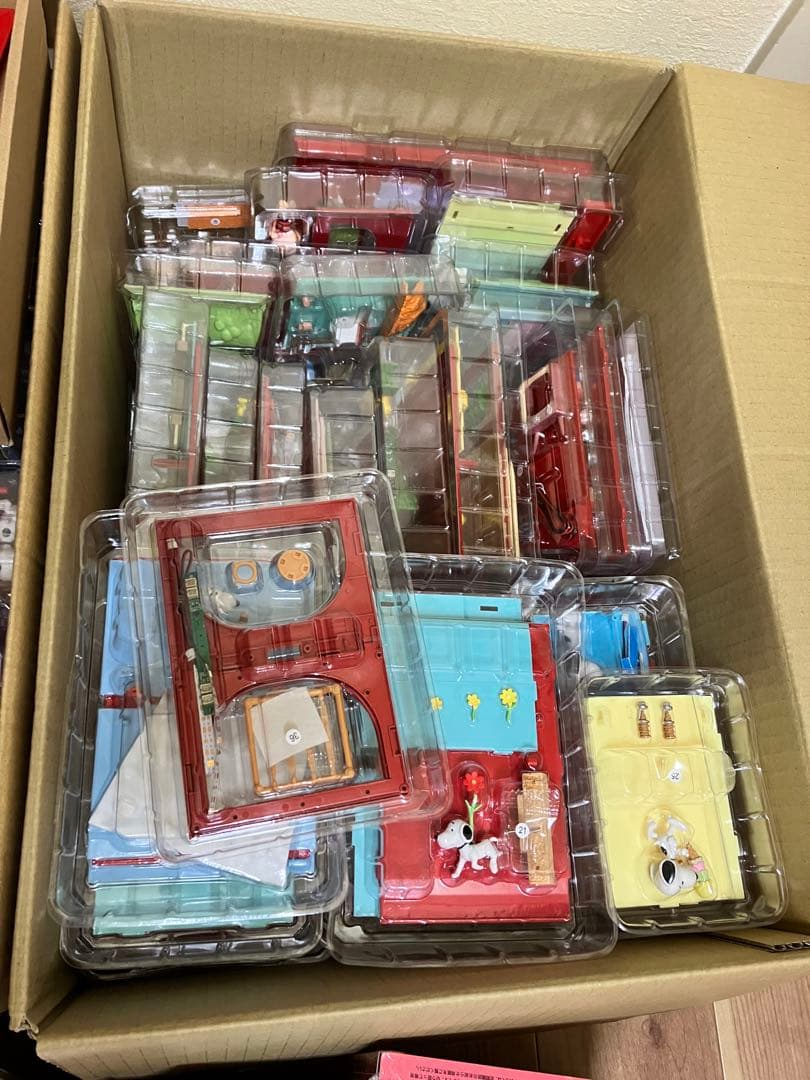 新品未使用　ほぼ全号　つくってあつめるスヌーピー&フレンズ　ディアゴスティーニ