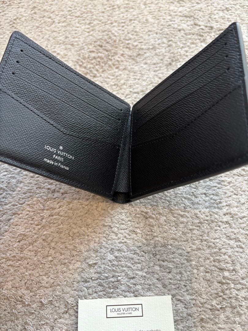 ルイヴィトン エピ メンズ 2つ折り財布 (札入れ)