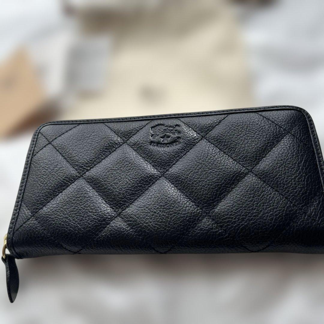 イルビゾンテ　レザー　長財布　キルティング　ブラック