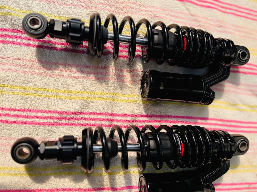 ブラックサスペンション 2個セット オーリンズタイプ　サスペンション320mm