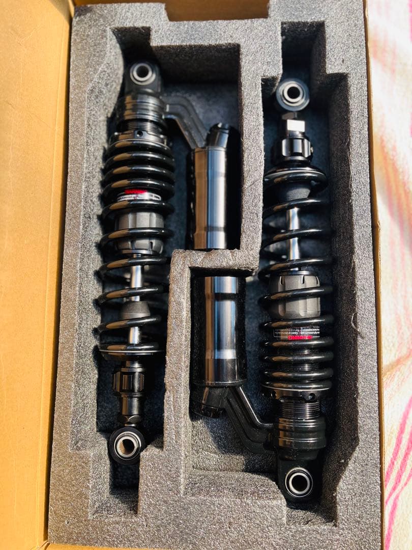 ブラックサスペンション 2個セット オーリンズタイプ　サスペンション320mm