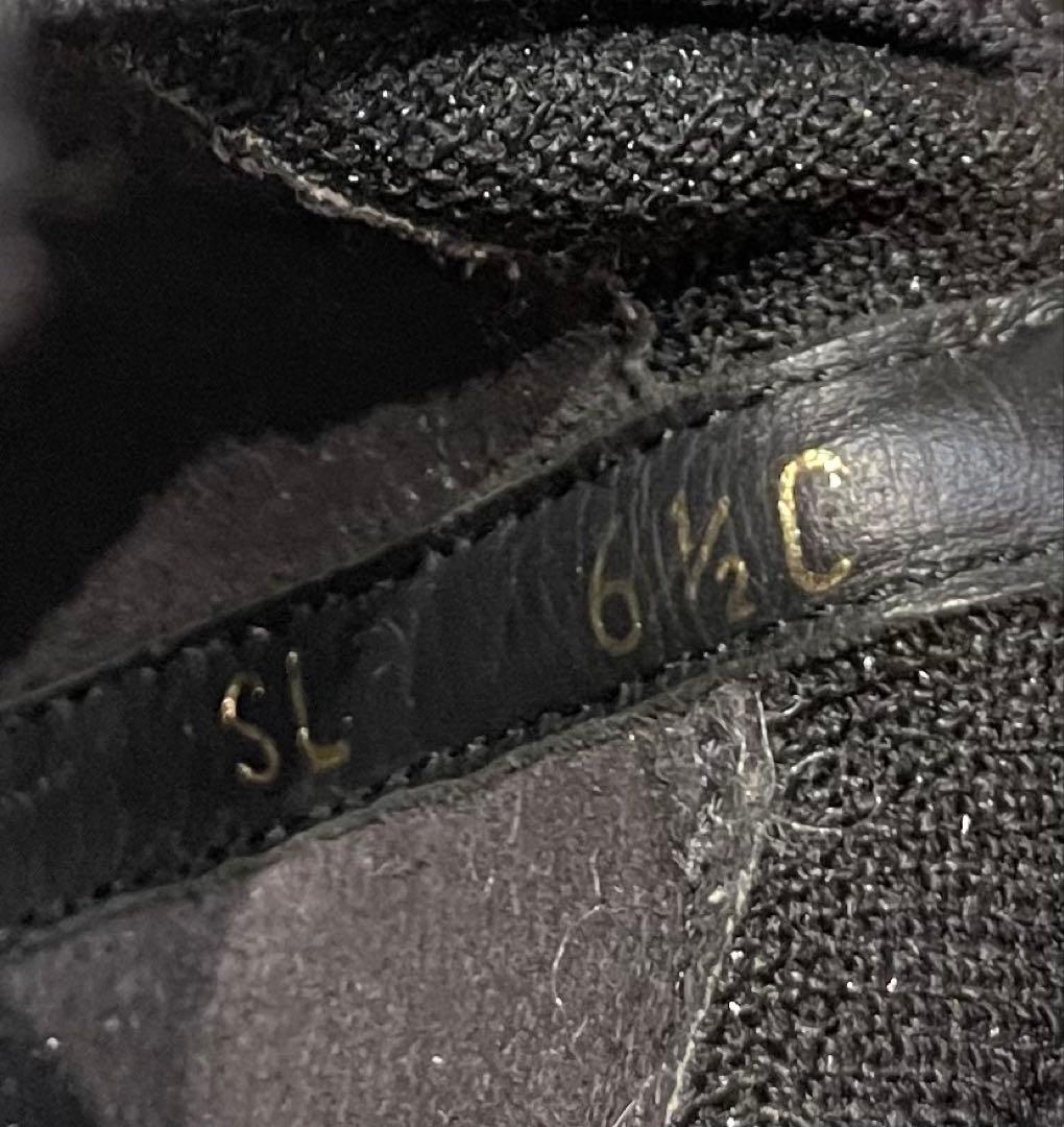 【美品】フェラガモ スニーカー23.5cmブラックxゴールド ヒール4cm