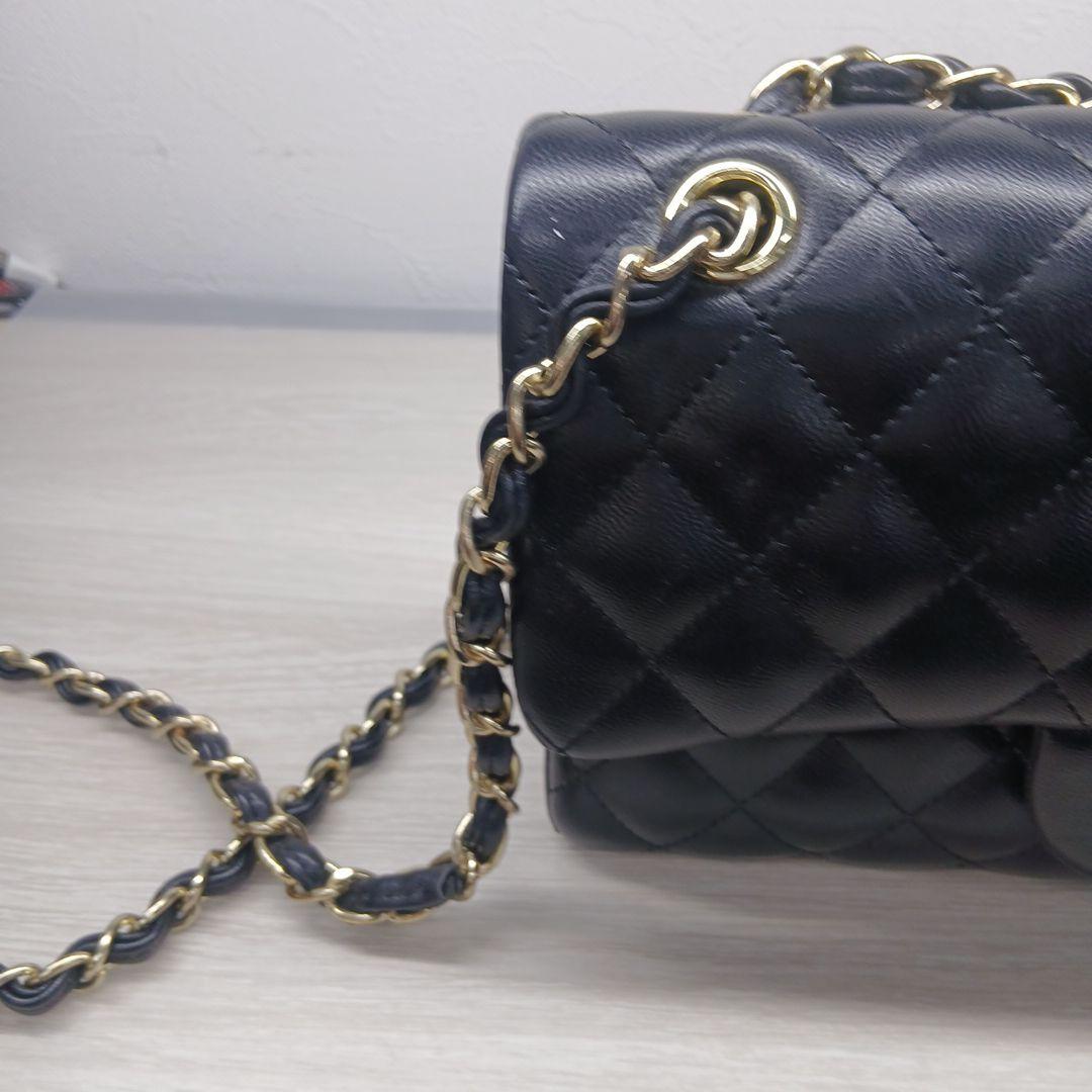 平行輸入　CHANELショルダーバック