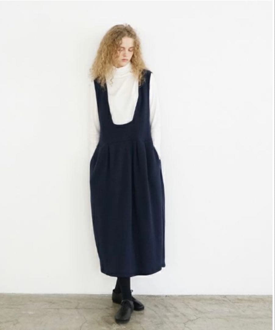 【ぽん】美品☆Mochiモチ　スウェットジャンパースカート　ネイビー