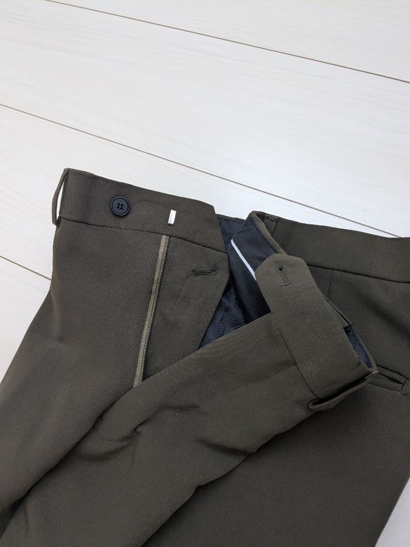 THE URBAN BLANCHE アーバンブランシェ　タキシード　カーキ