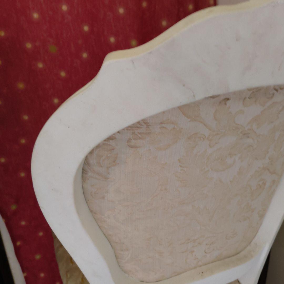 ロココ調　ホワイト クラシックチェア 使用感あり　ホワイト植木鉢金のなる木