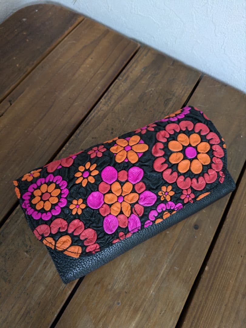 財布・ケース・小物入れ emi(*^-^)