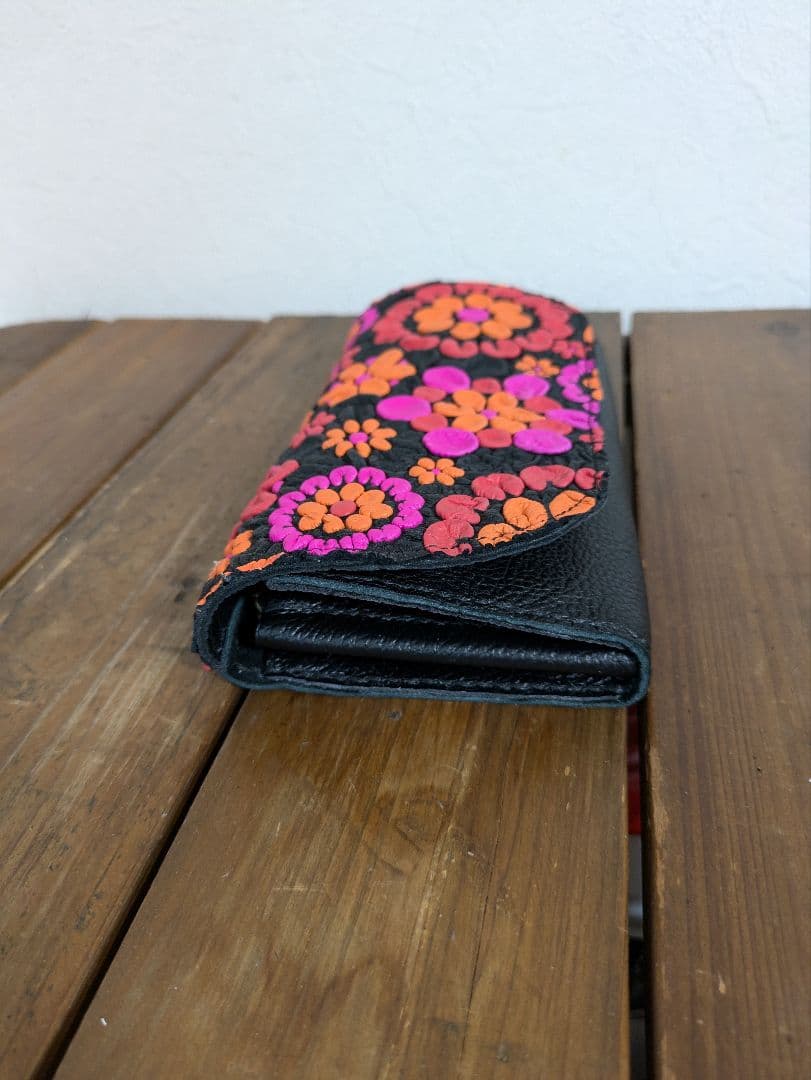 財布・ケース・小物入れ emi(*^-^)