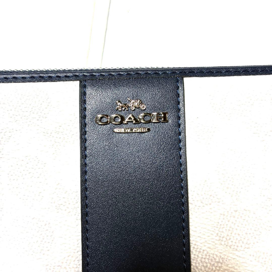 COACH 長財布 ホワイトネイビー　シグネチャー　ラウンドジップ　PVC