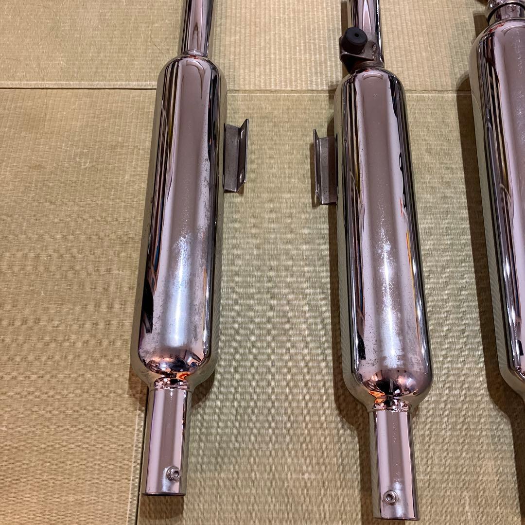 w650 マフラー　純正フルエキとposhのw1マフラー