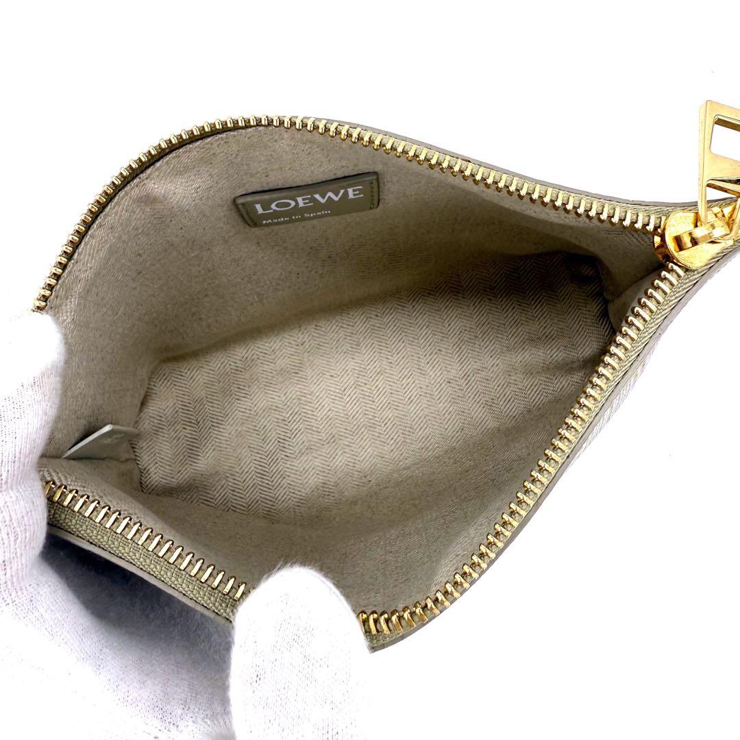 ★未使用級★LOEWE ロエベ クラッチバッグ 自立 リネン アナグラム トープ
