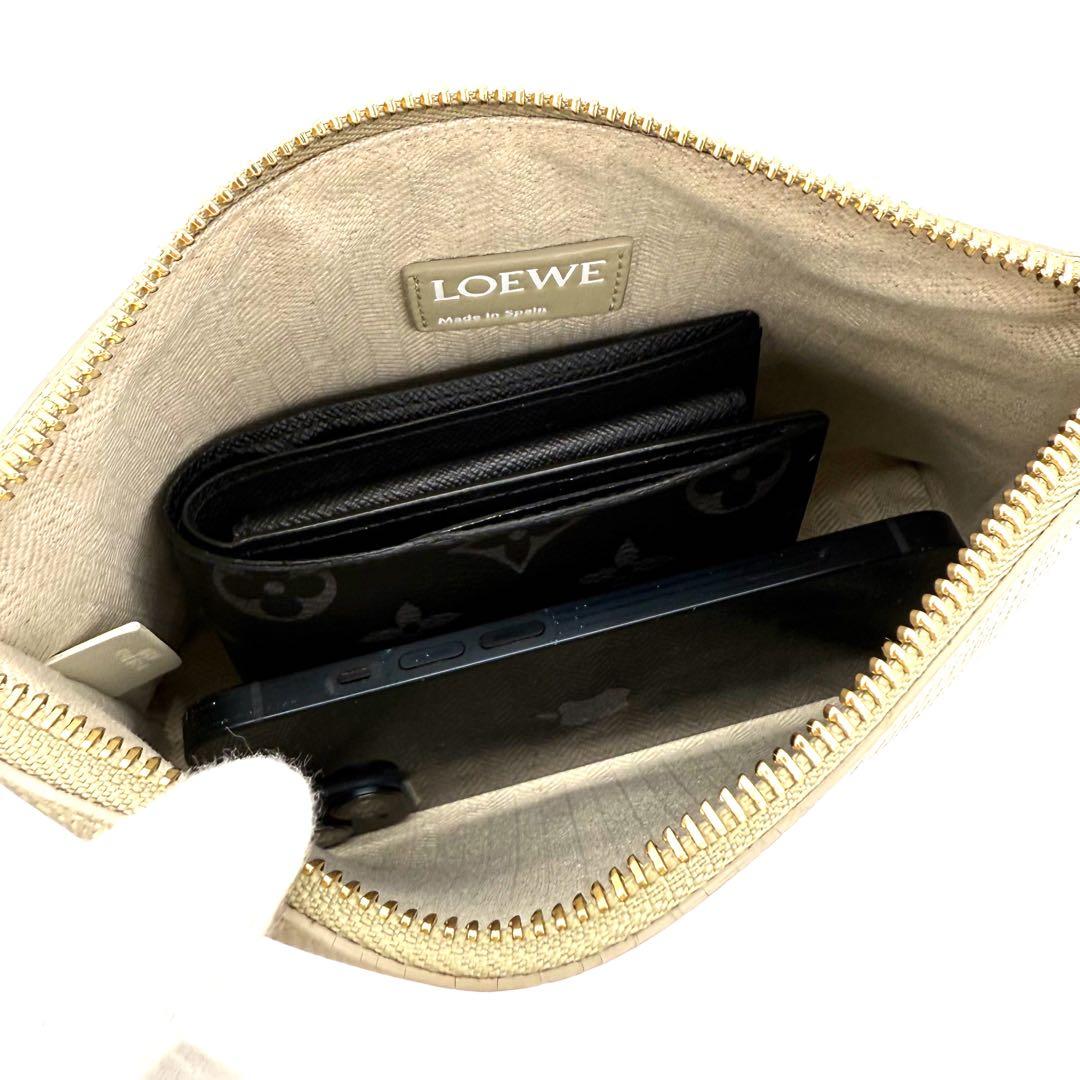 ★未使用級★LOEWE ロエベ クラッチバッグ 自立 リネン アナグラム トープ