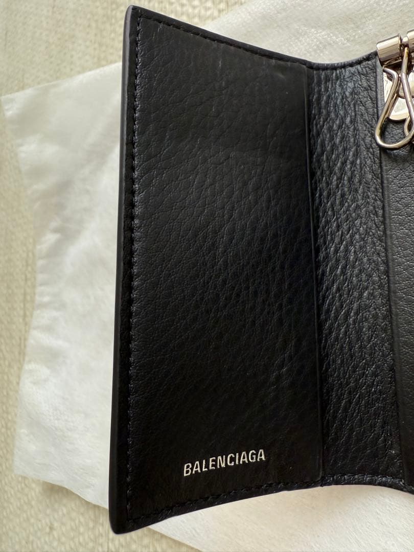 BALENCIAGA ブラック6連キーケース