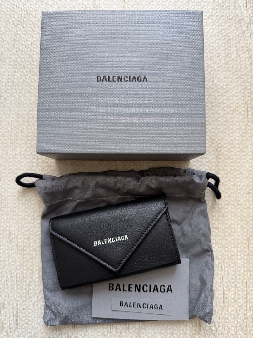 BALENCIAGA ブラック6連キーケース