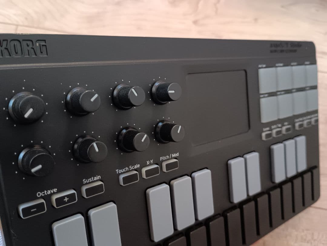 KORG nanoKEY Studio MIDIコントローラー