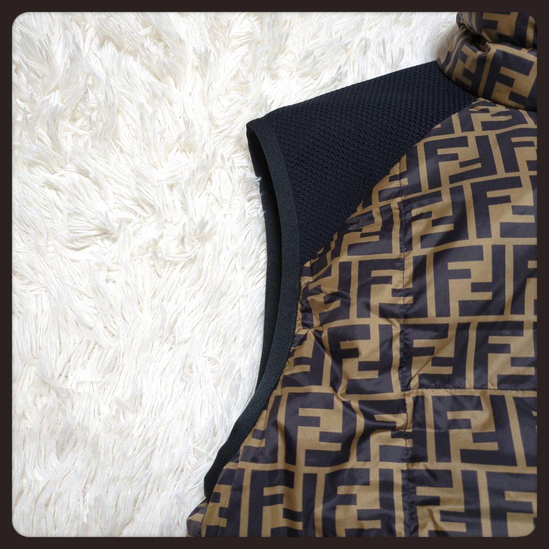 【極美品・人気モデル】FENDI☆ズッカ ダウンベスト フルジップ ドッキング
