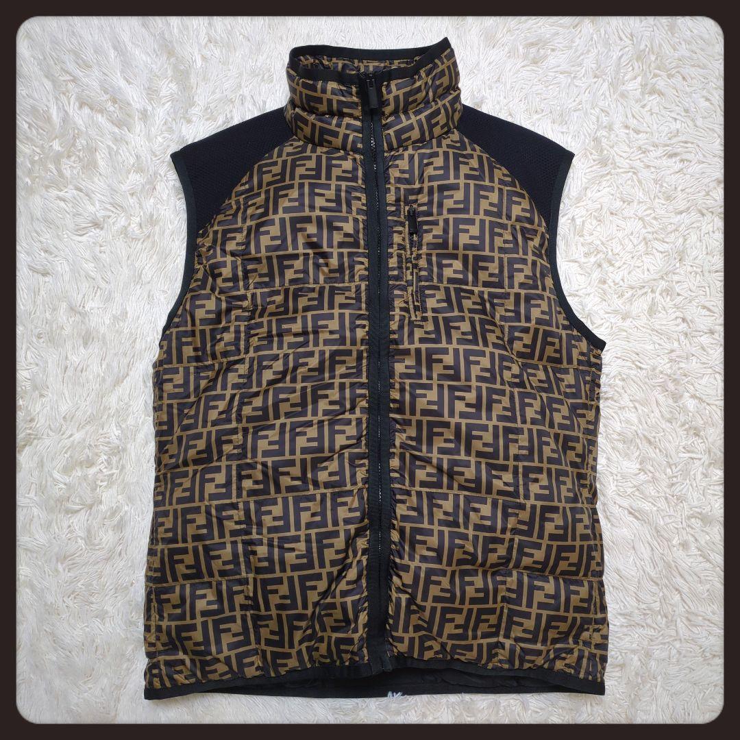 【極美品・人気モデル】FENDI☆ズッカ ダウンベスト フルジップ ドッキング