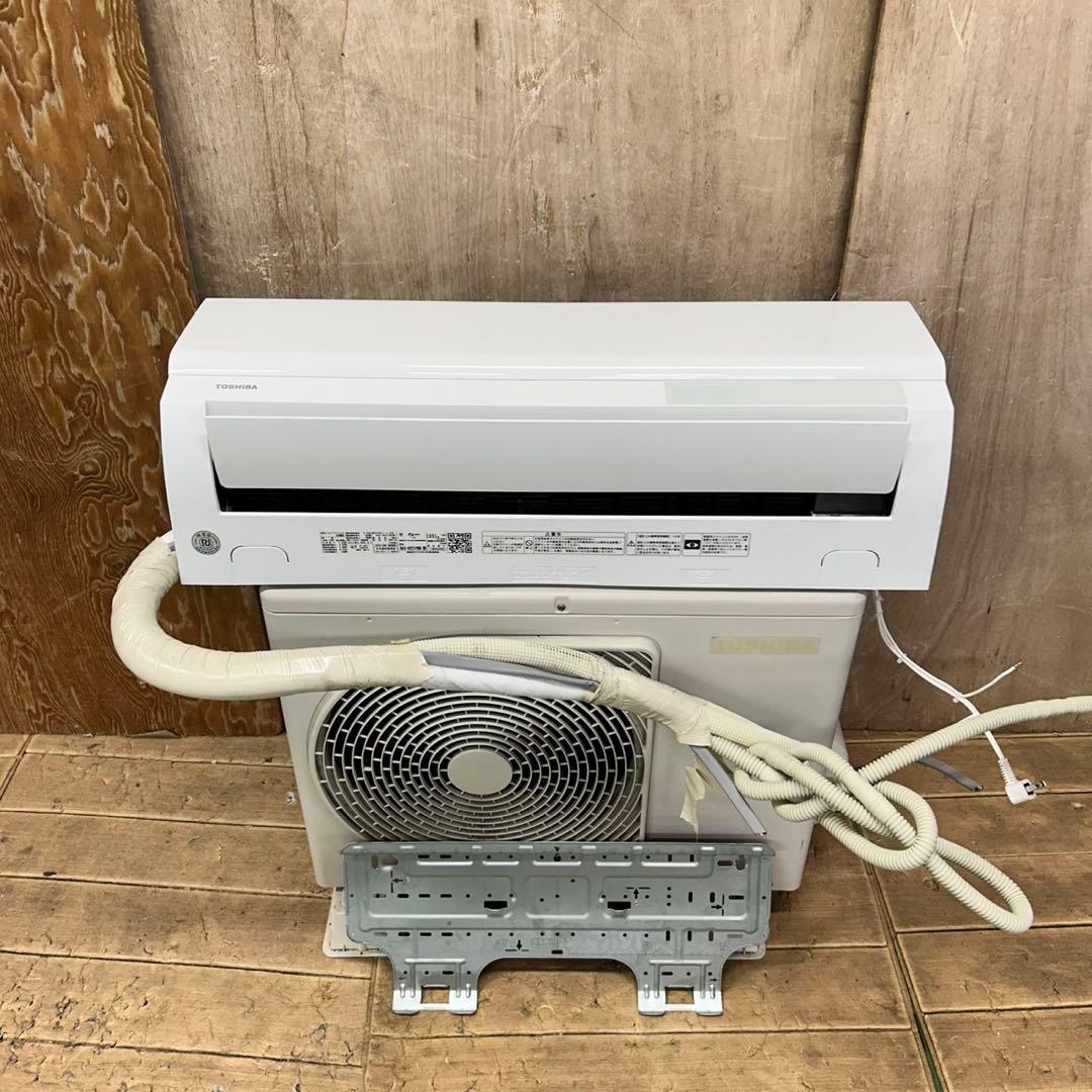 26 エアコン　東芝　2021年製　2.2kw 美品　保証込み　一人暮らし　同棲