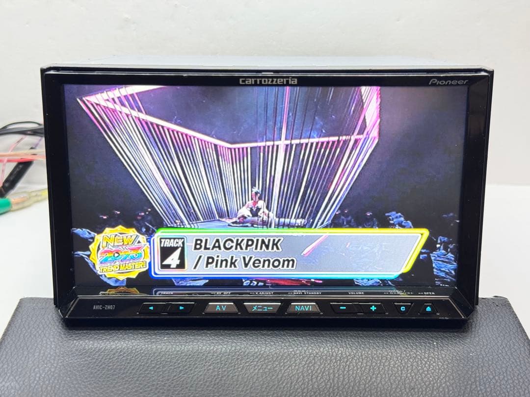 タッチパネル新品 AVIC-ZH07 新品ファン 2011年地図 カロッツェリア