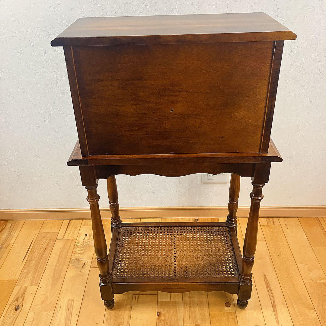 Sale. 80’s オールドカリモク　コロニアル ライティングデスク