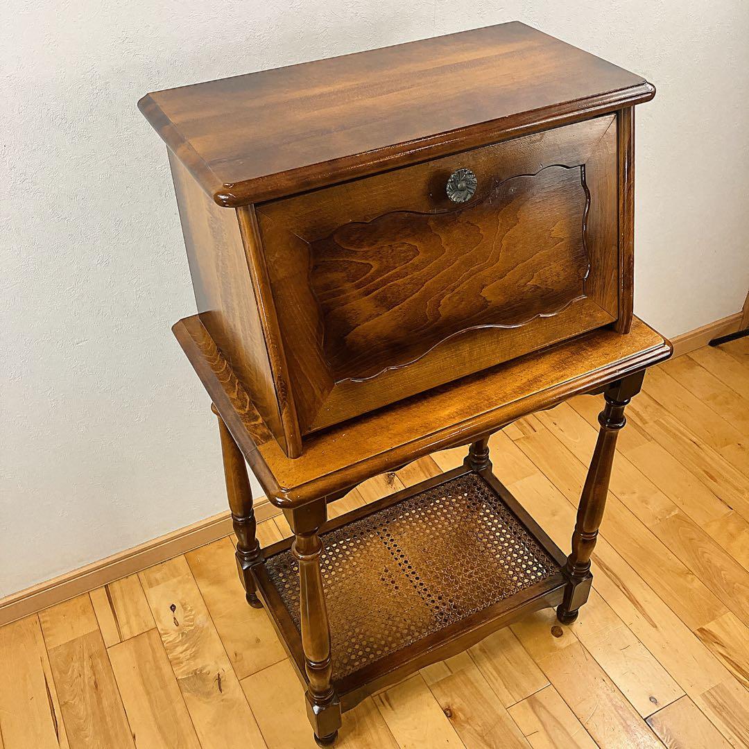 Sale. 80’s オールドカリモク　コロニアル ライティングデスク