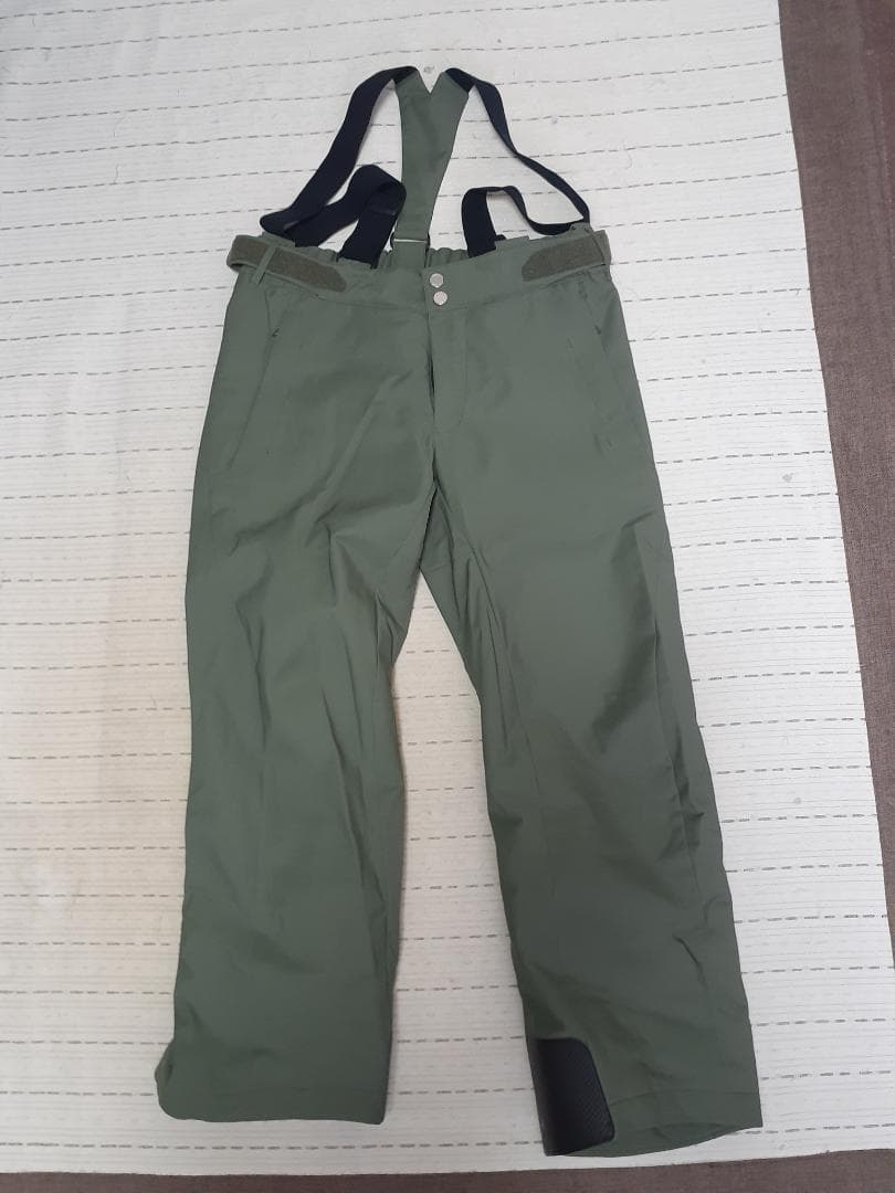 デサント　スキーウェア　ジャケットとパンツの上下セット