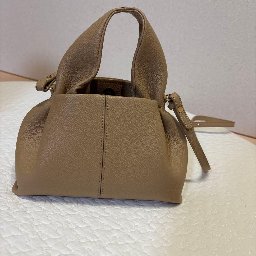 ベージュ ハンドル付きショルダーバッグ