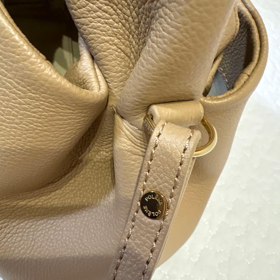 ベージュ ハンドル付きショルダーバッグ