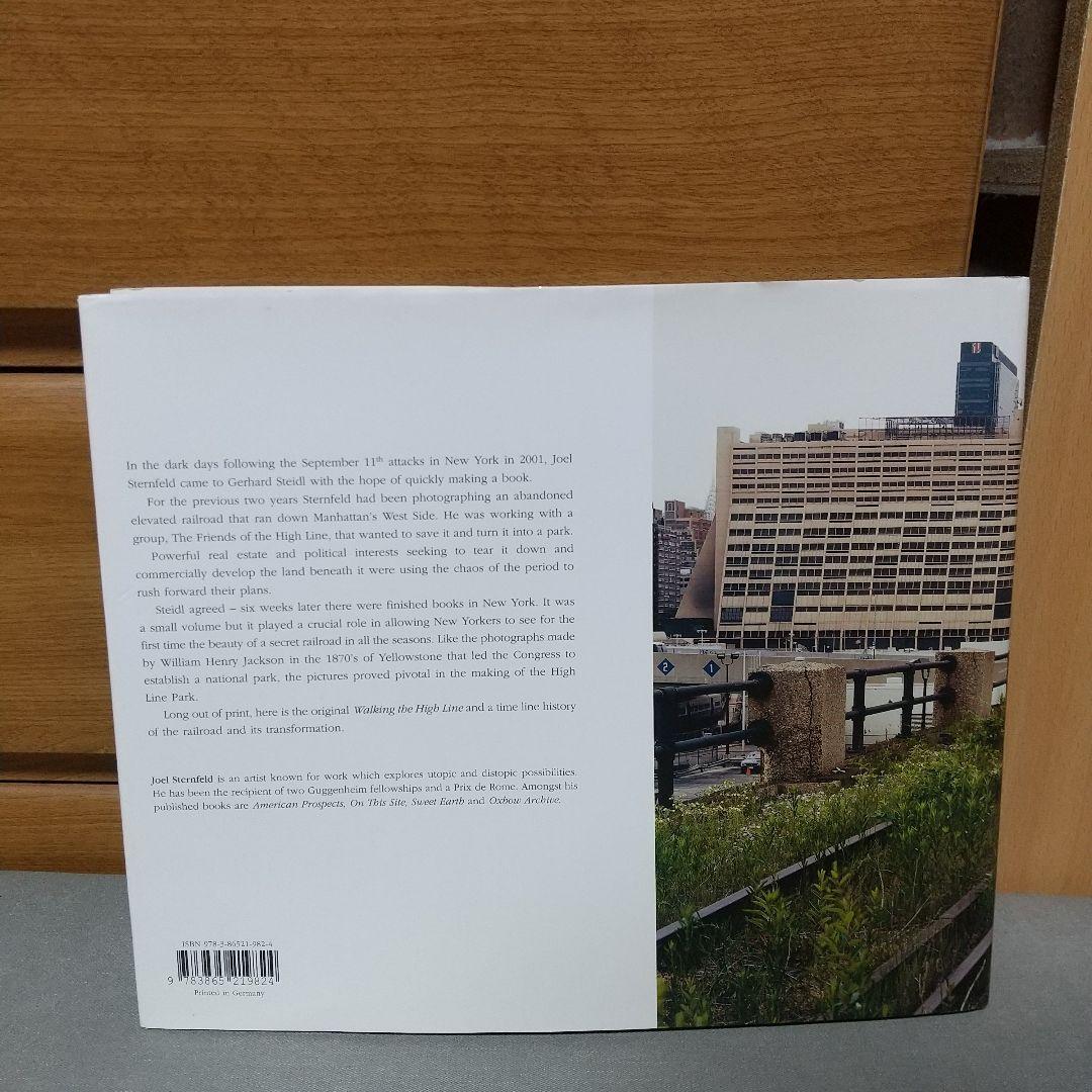 Walking the High Line ハードカバー jf1