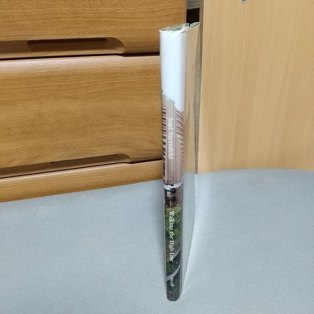 Walking the High Line ハードカバー jf1