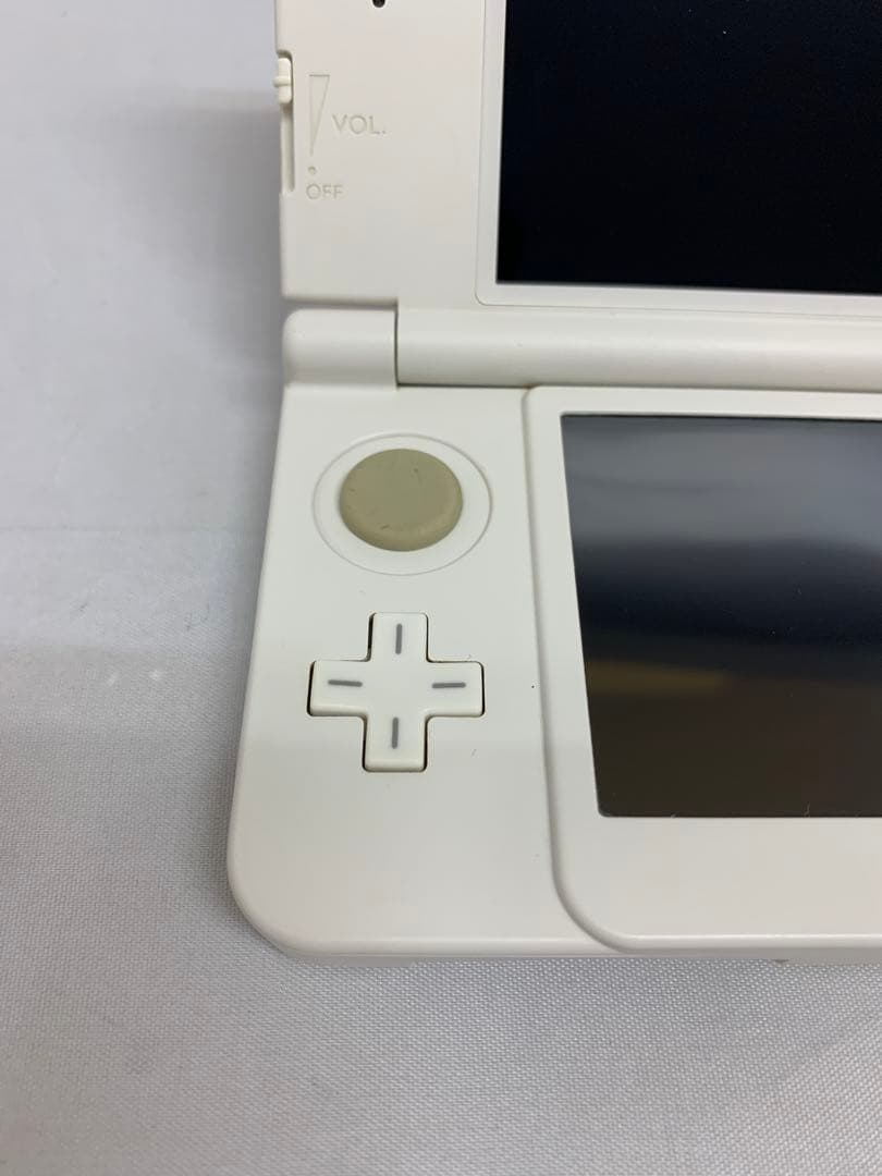 Newニンテンドー3DS本体 ディズニーマジックキャッスル2 同梱パック　セット