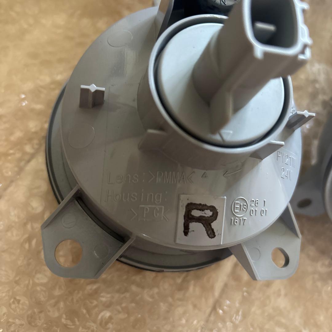 日野自動車　LAMP ASSY RR 224-35031 純正品