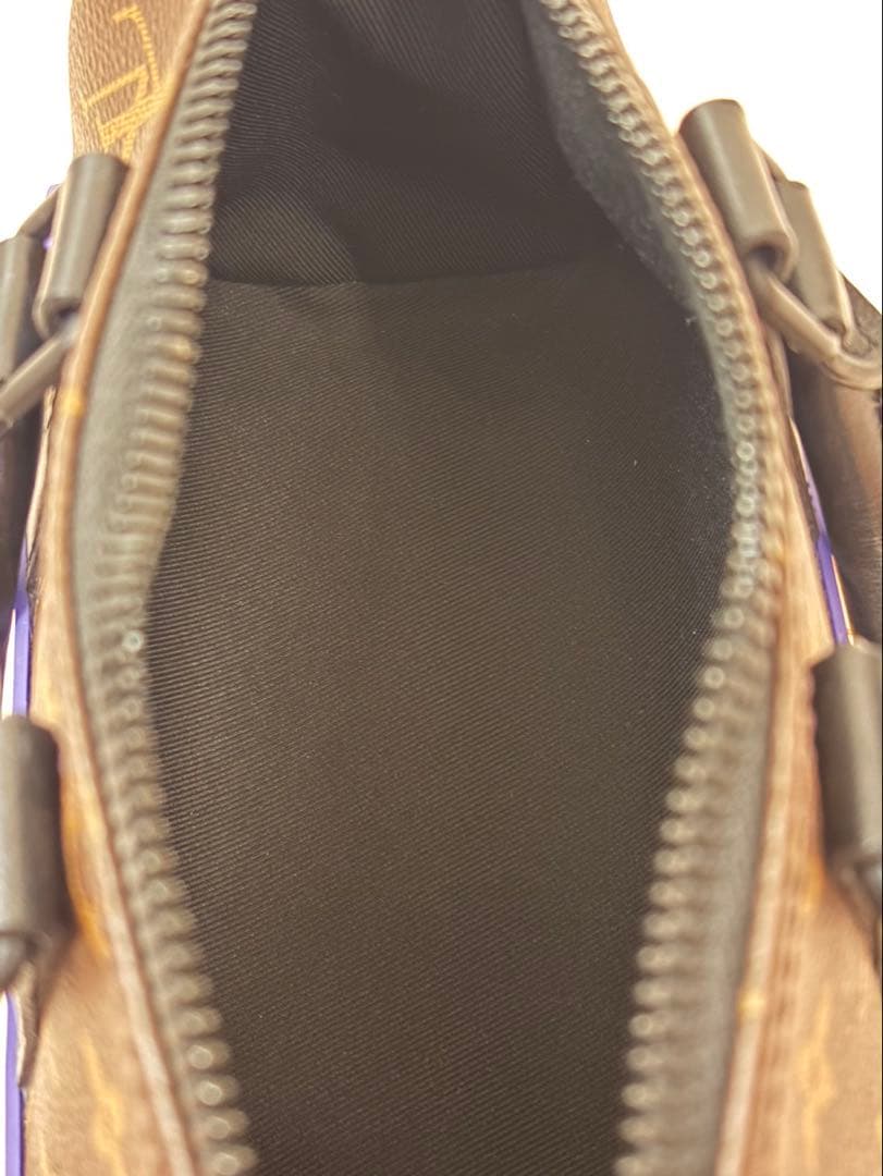 ルイヴィトンLV モノグラム ラバー キーポルXS M45788ショルダーバッグ