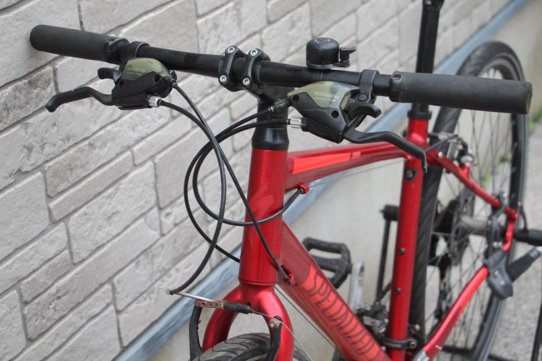 引き取り限定♪スペシャライズド♪SIRRUS♪人気クロスバイク♪レジャーなどに♪