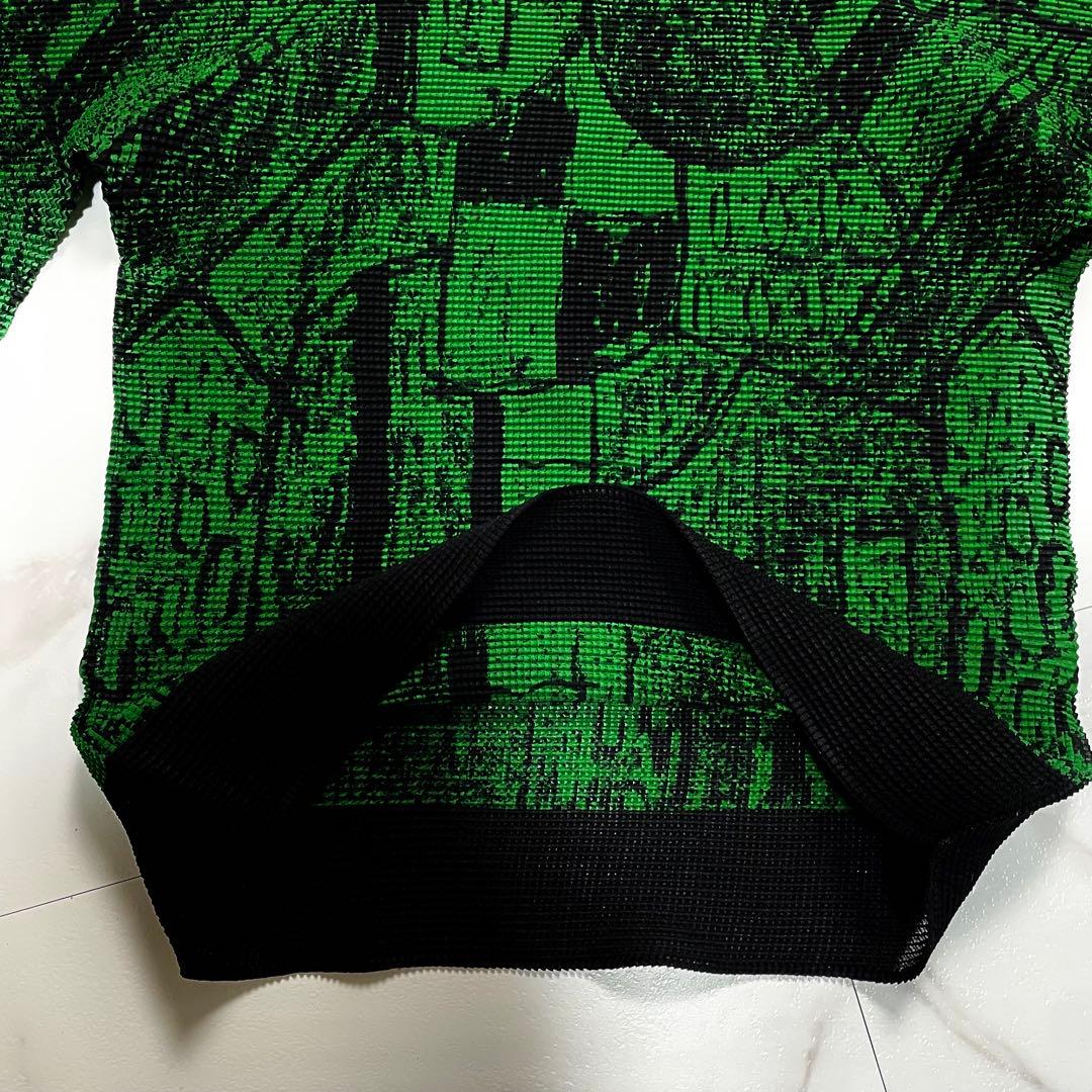 me ISSEY MIYAKE ハイネックカットソー 総柄 ワッフルプリーツ