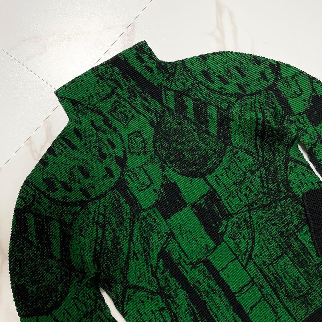 me ISSEY MIYAKE ハイネックカットソー 総柄 ワッフルプリーツ