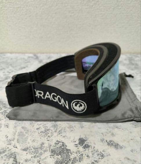 美品✨Dragon■スノボー/スキー/ゴーグル/収納袋付き