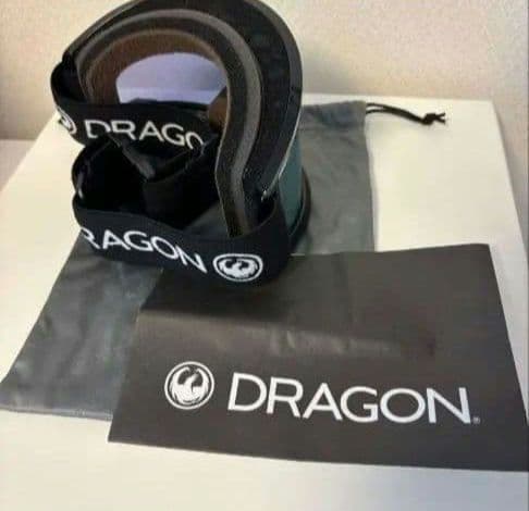 美品✨Dragon■スノボー/スキー/ゴーグル/収納袋付き