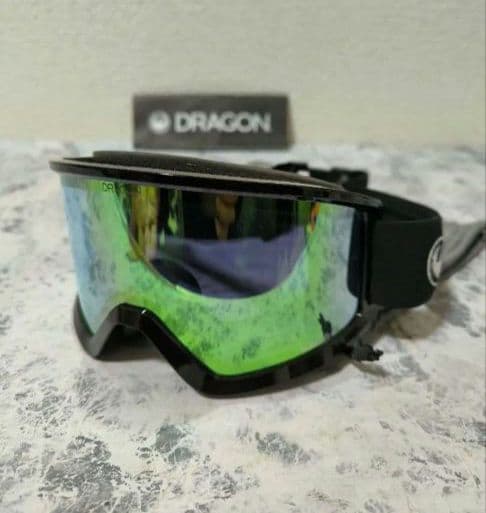 美品✨Dragon■スノボー/スキー/ゴーグル/収納袋付き