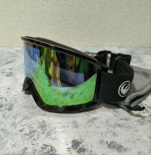 美品✨Dragon■スノボー/スキー/ゴーグル/収納袋付き