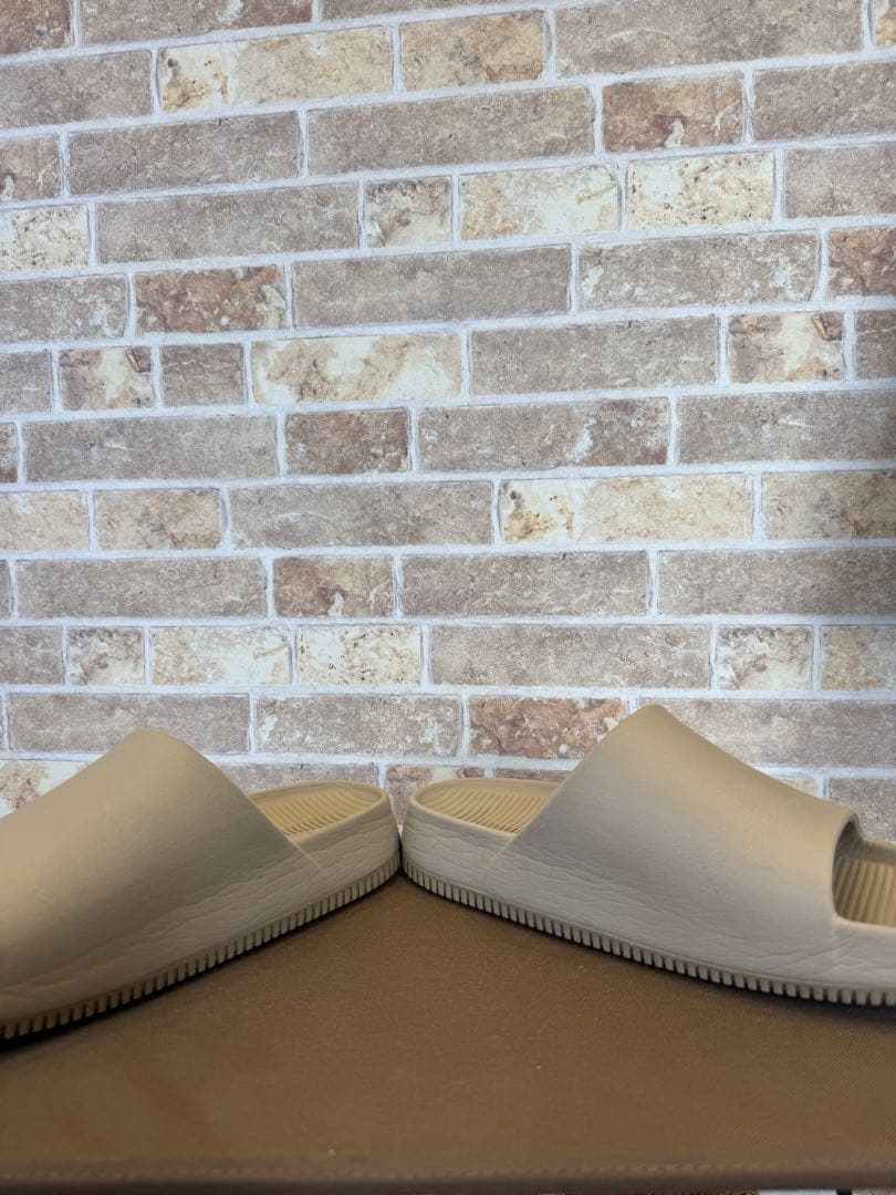 Nike ベージュ サンダル